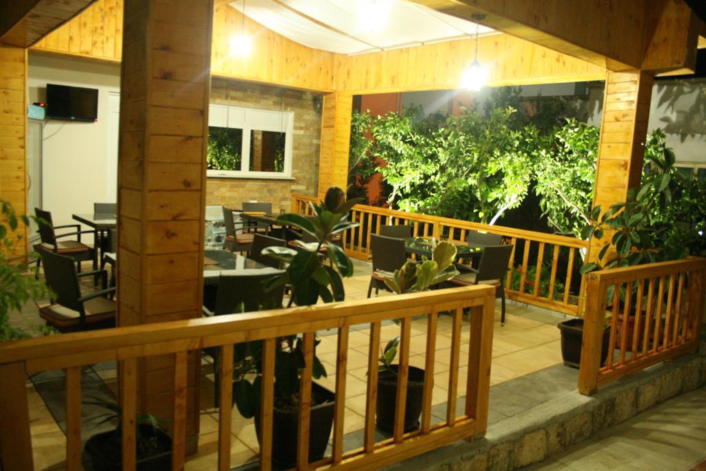 Sun Apartments Улцинь Екстер'єр фото