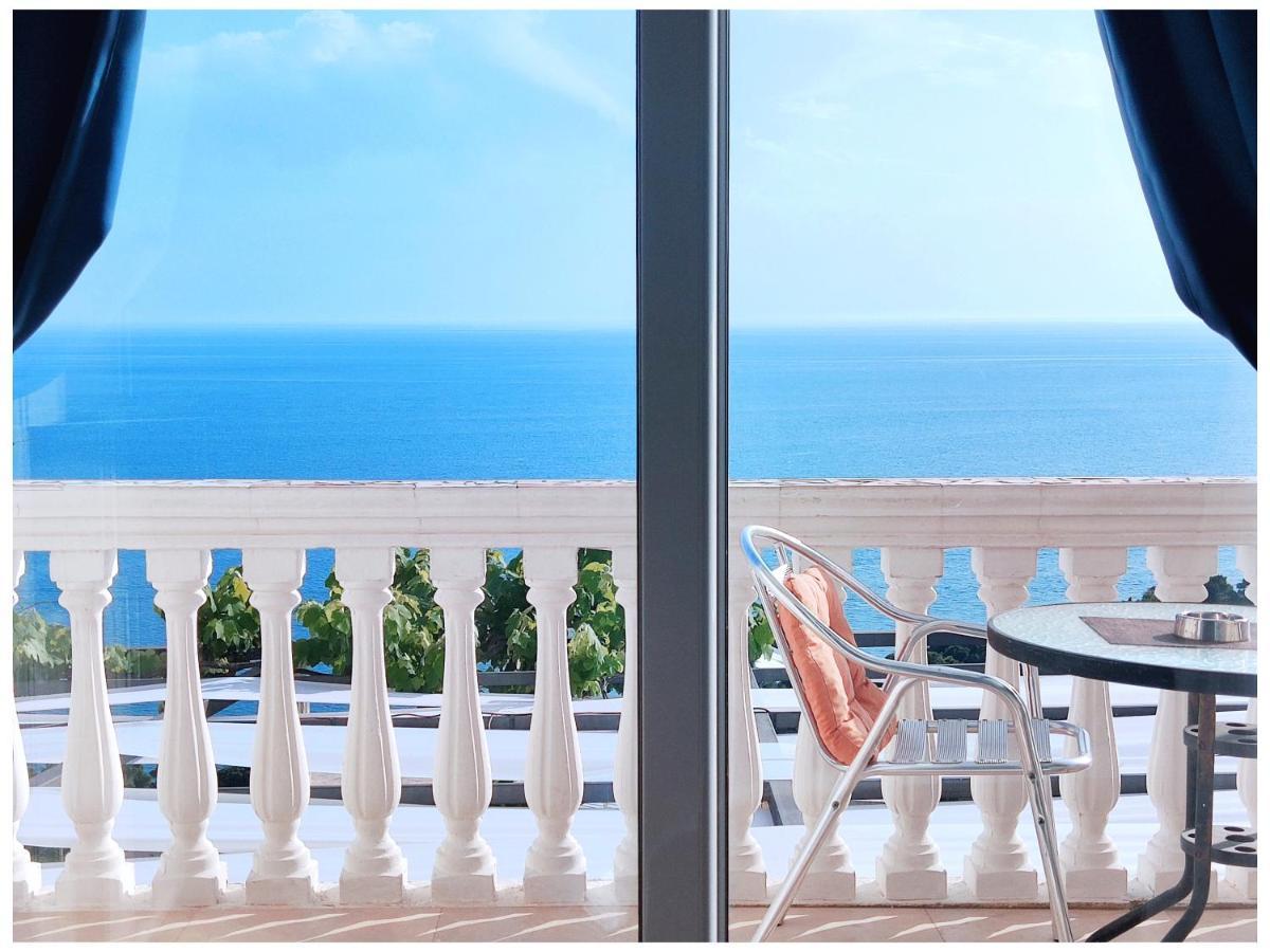 Sun Apartments Улцинь Екстер'єр фото