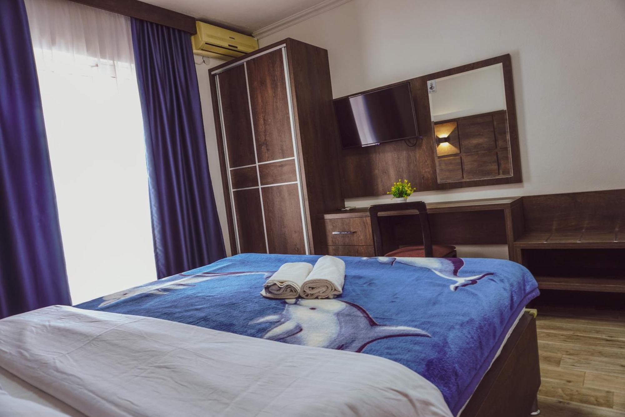 Sun Apartments Улцинь Екстер'єр фото