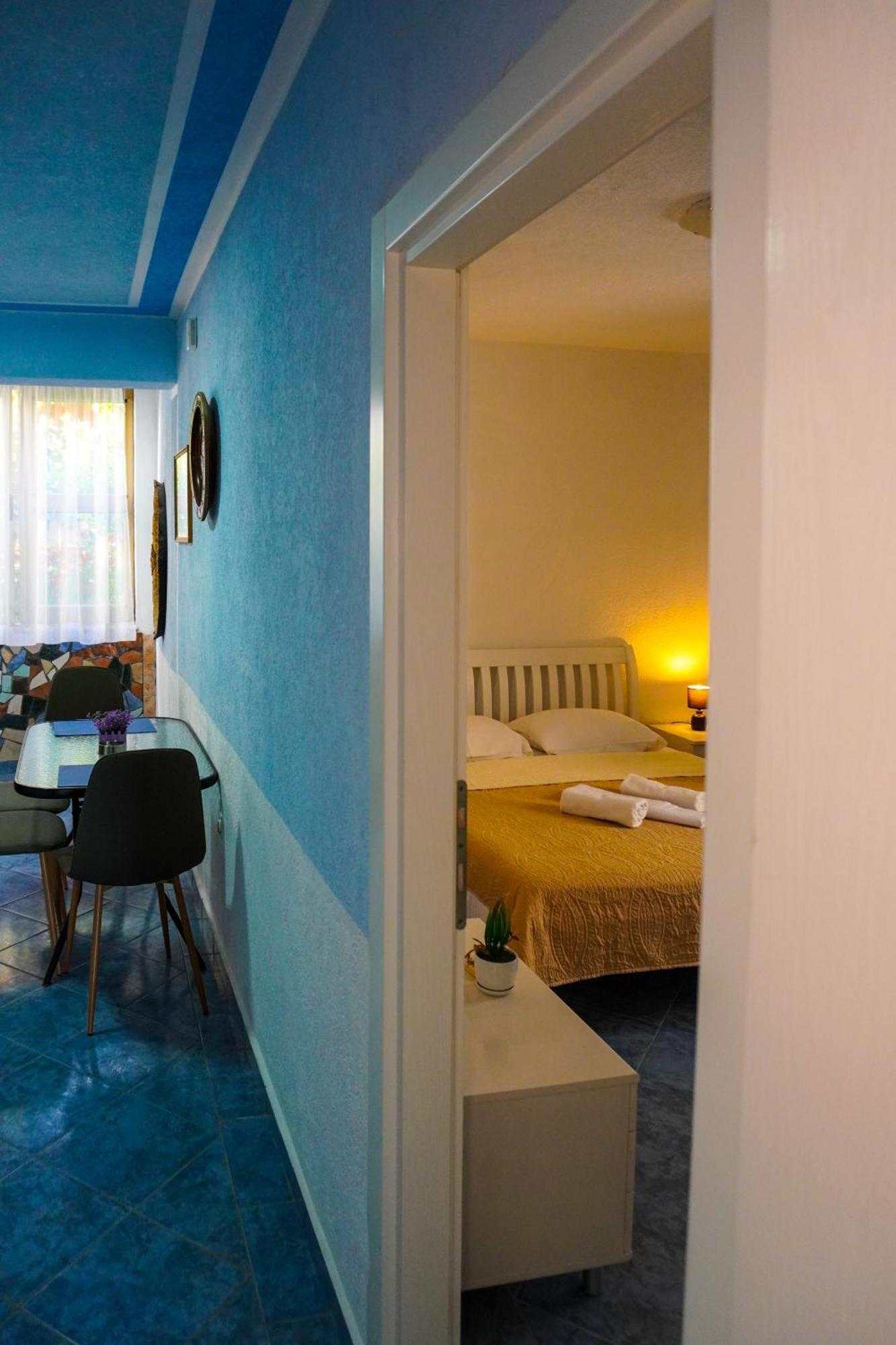 Sun Apartments Улцинь Екстер'єр фото