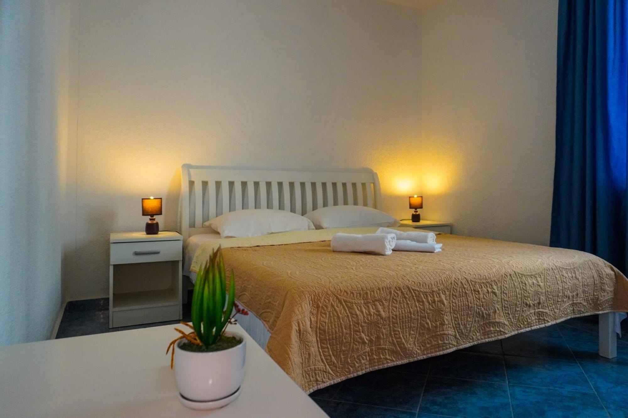 Sun Apartments Улцинь Екстер'єр фото
