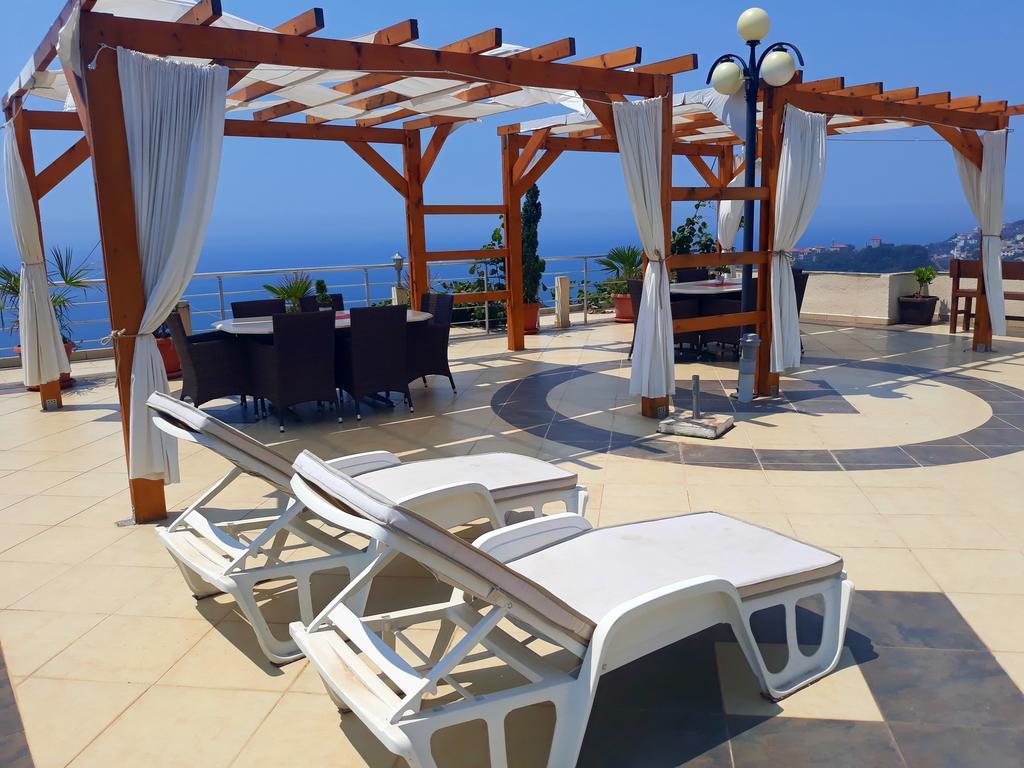 Sun Apartments Улцинь Екстер'єр фото